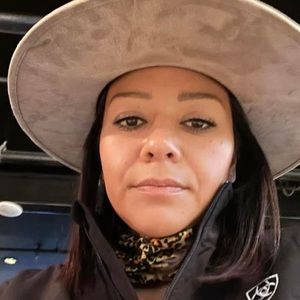 Meet your Posher, Dalia